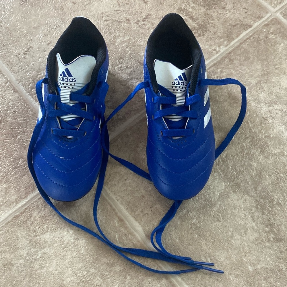 Adidas kids soccer cleats size 11k